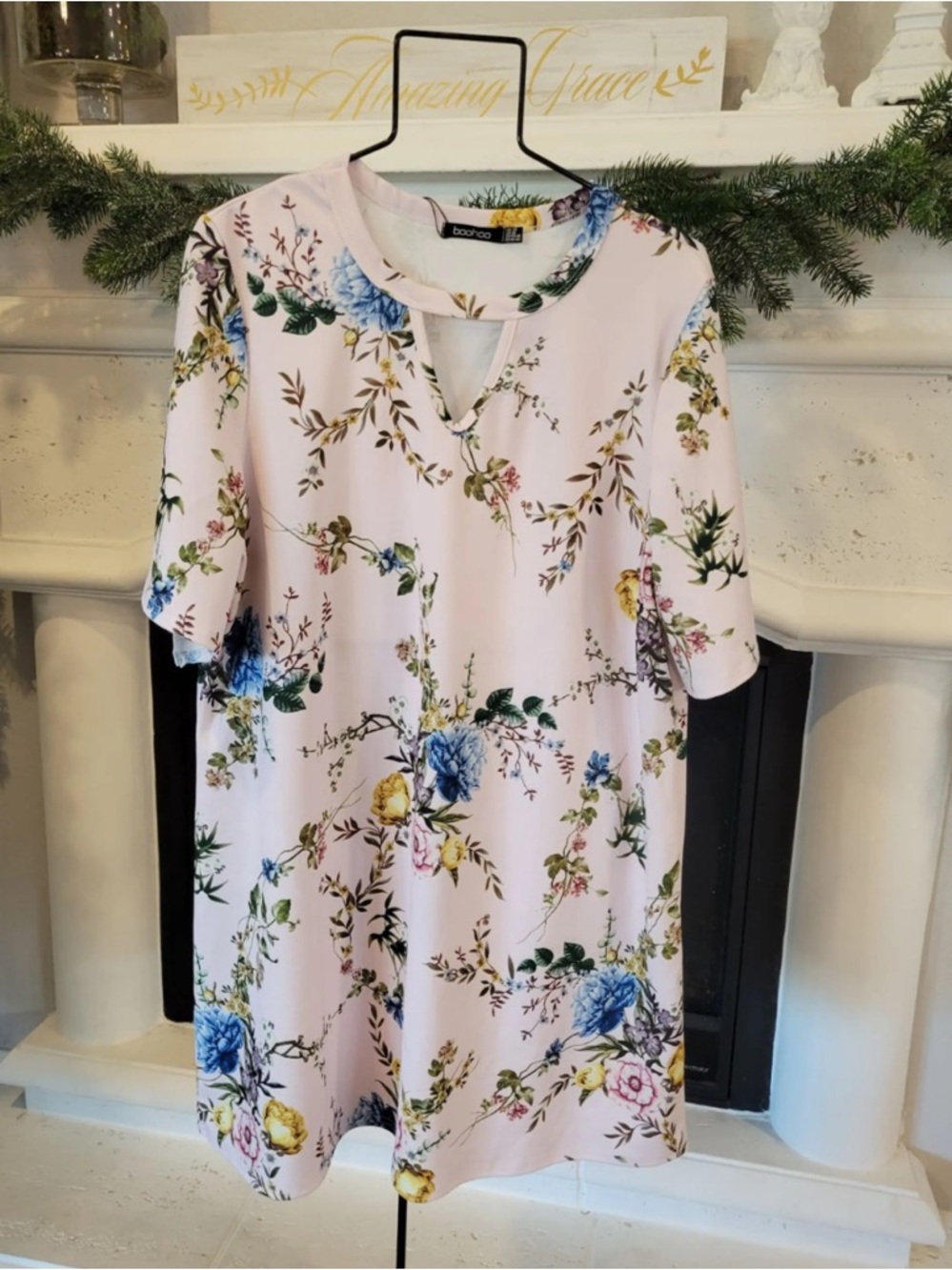 Plus Size Light Pink Floral Short Sleeve Dress LIKE NEW